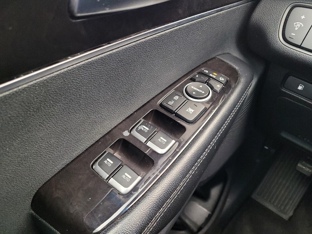 2018 Kia Sorento in Toledo, OH 43617 - 18088925 27