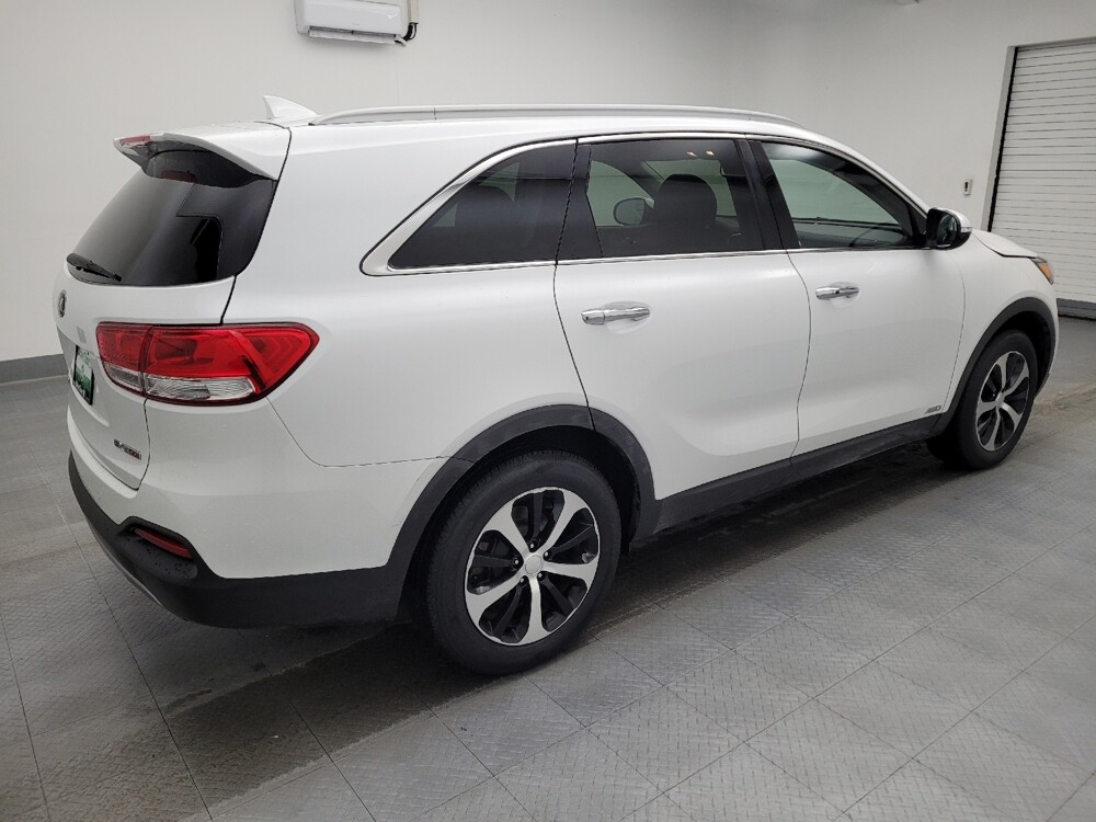 2018 Kia Sorento in Toledo, OH 43617 - 18088925 10