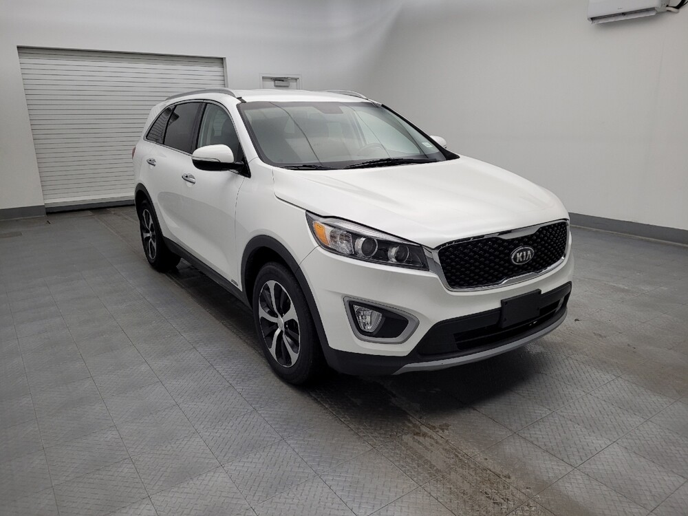 2018 Kia Sorento in Toledo, OH 43617 - 18088925 13