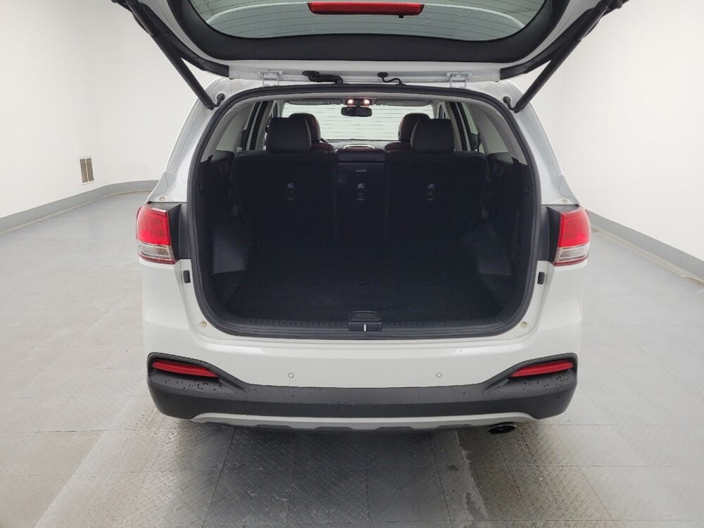 2018 Kia Sorento in Toledo, OH 43617 - 18088925 29