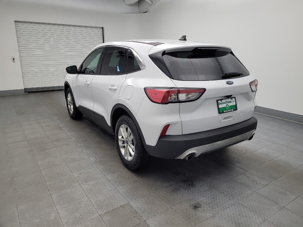 2020 Ford Escape in Fairfield, OH 45014 - 18088929 5
