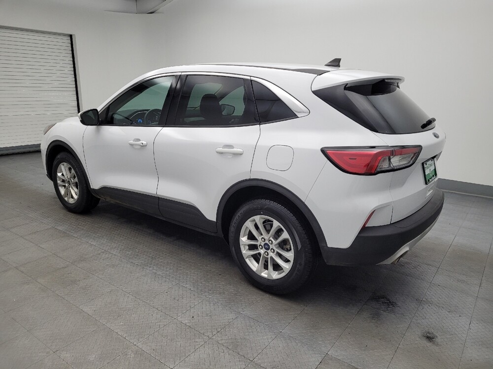 2020 Ford Escape in Fairfield, OH 45014 - 18088929 3