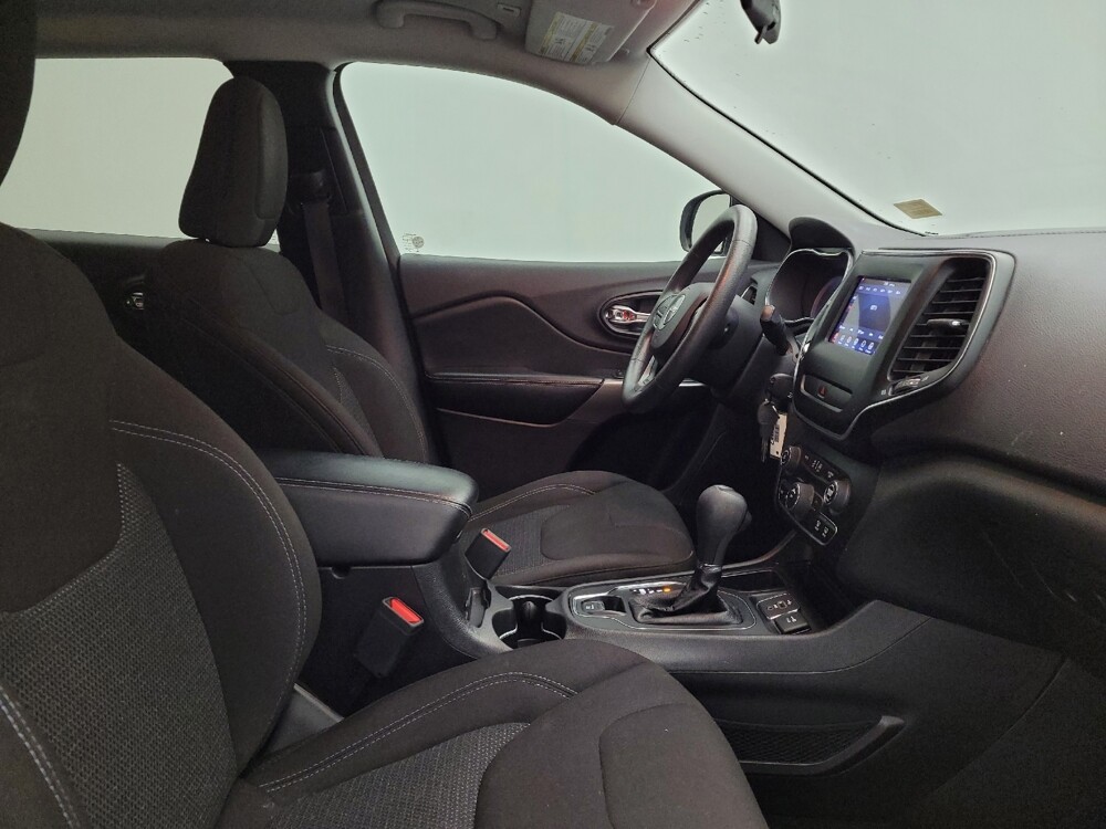 2019 Jeep Cherokee in Fairfield, OH 45014 - 18088930 21