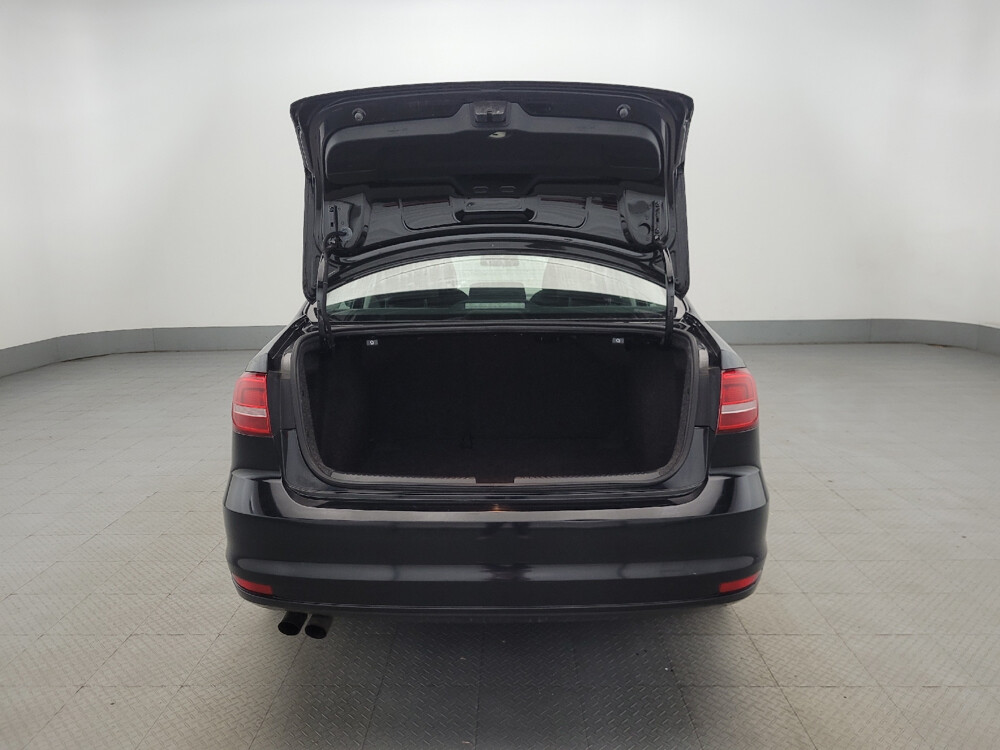 2015 Volkswagen Jetta in Gastonia, NC 28056 - 18088932 29