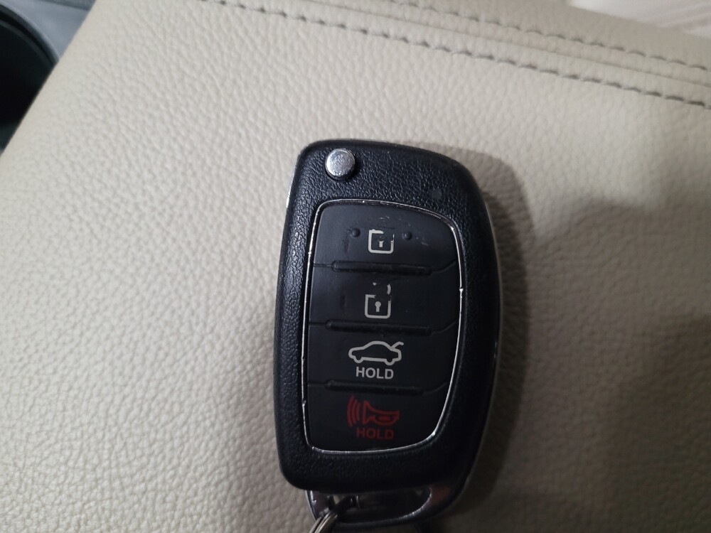 2015 Hyundai Sonata in Plymouth Meeting, PA 19462 - 18088934 32