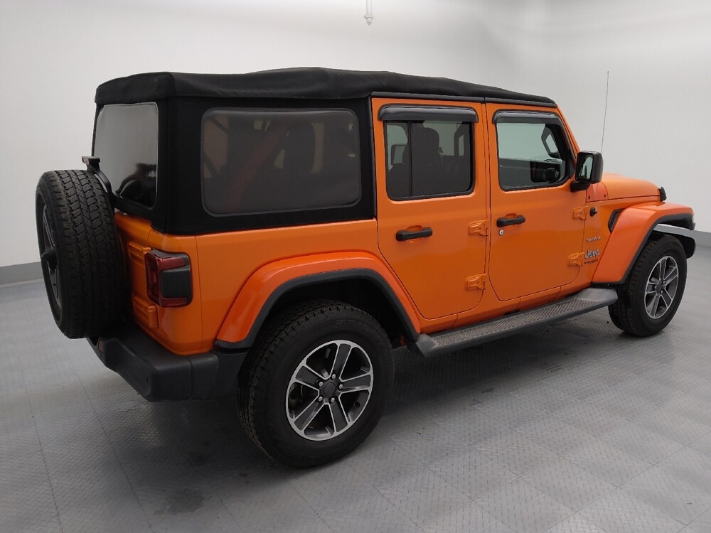 2018 Jeep Wrangler in Gladstone, MO 64118 - 18088947 10