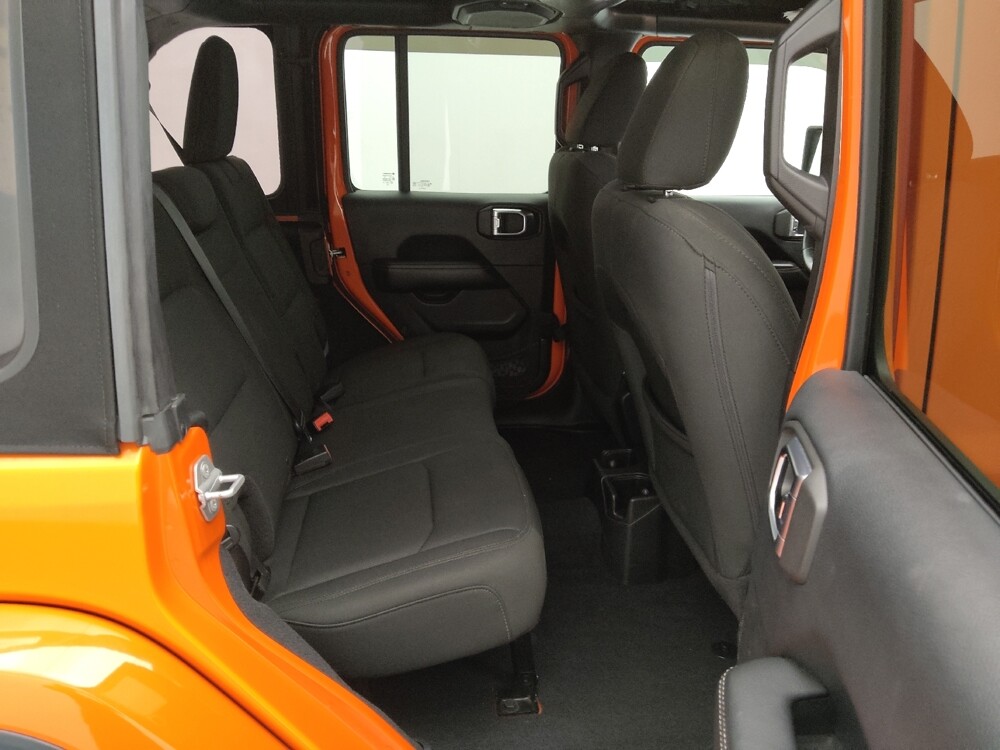 2018 Jeep Wrangler in Gladstone, MO 64118 - 18088947 19