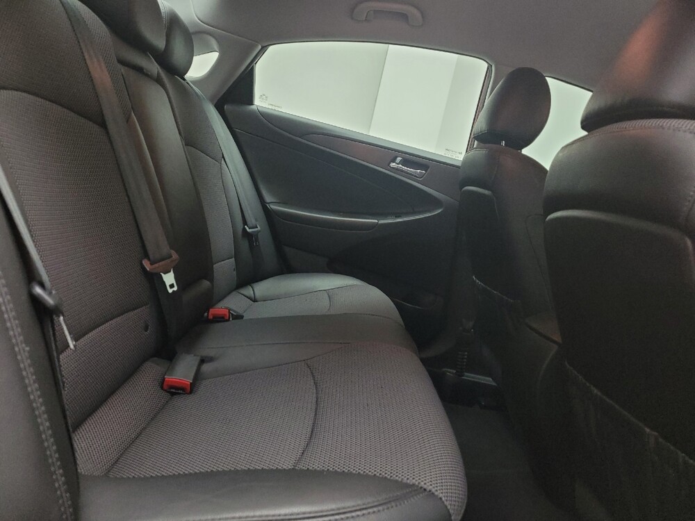 2013 Hyundai Sonata in Eastpointe, MI 48021 - 18088957 19