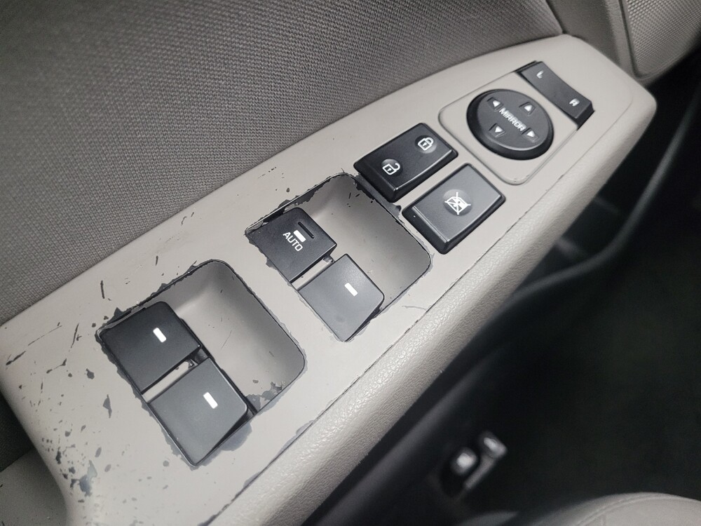 2019 Hyundai Elantra in Mishawaka, IN 46545 - 18088964 27