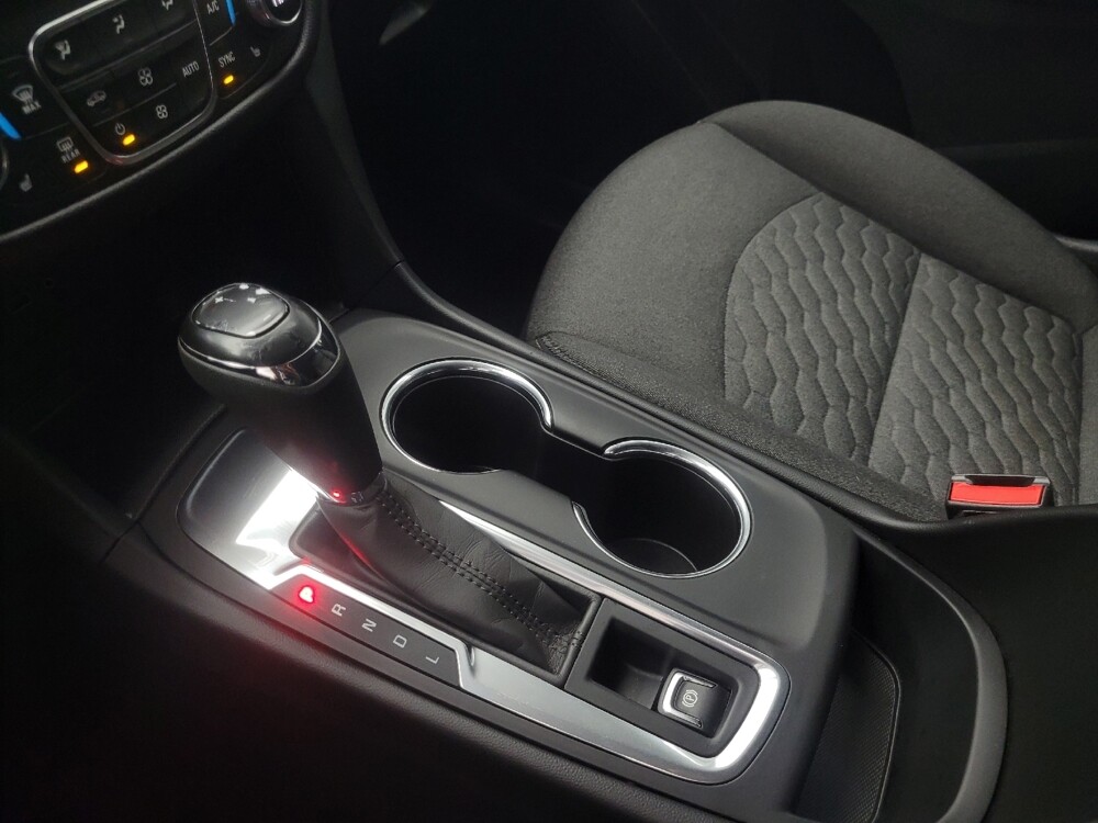 2020 Chevrolet Equinox in Ft Wayne, IN 46805 - 18088965 26