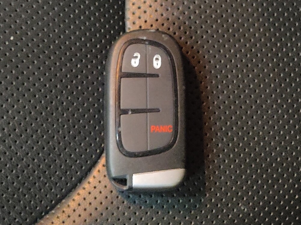 2019 Jeep Cherokee in Greenville, NC 27834 - 18088986 32