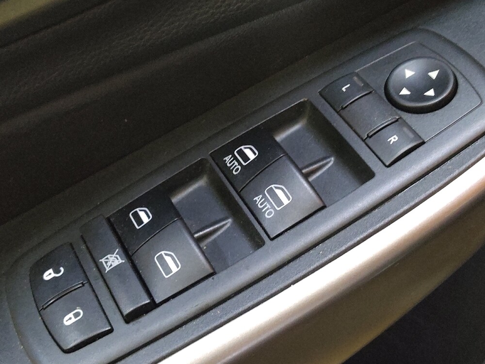 2019 Jeep Cherokee in Greenville, NC 27834 - 18088986 27