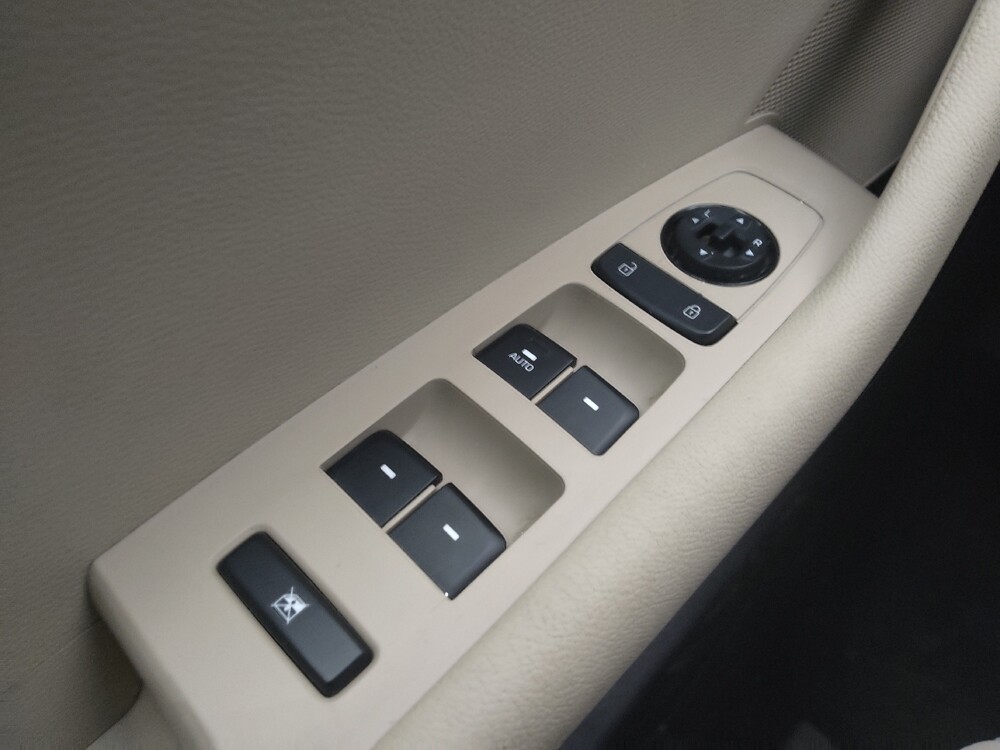 2015 Hyundai Sonata in Taylor, MI 48180 - 18088997 27