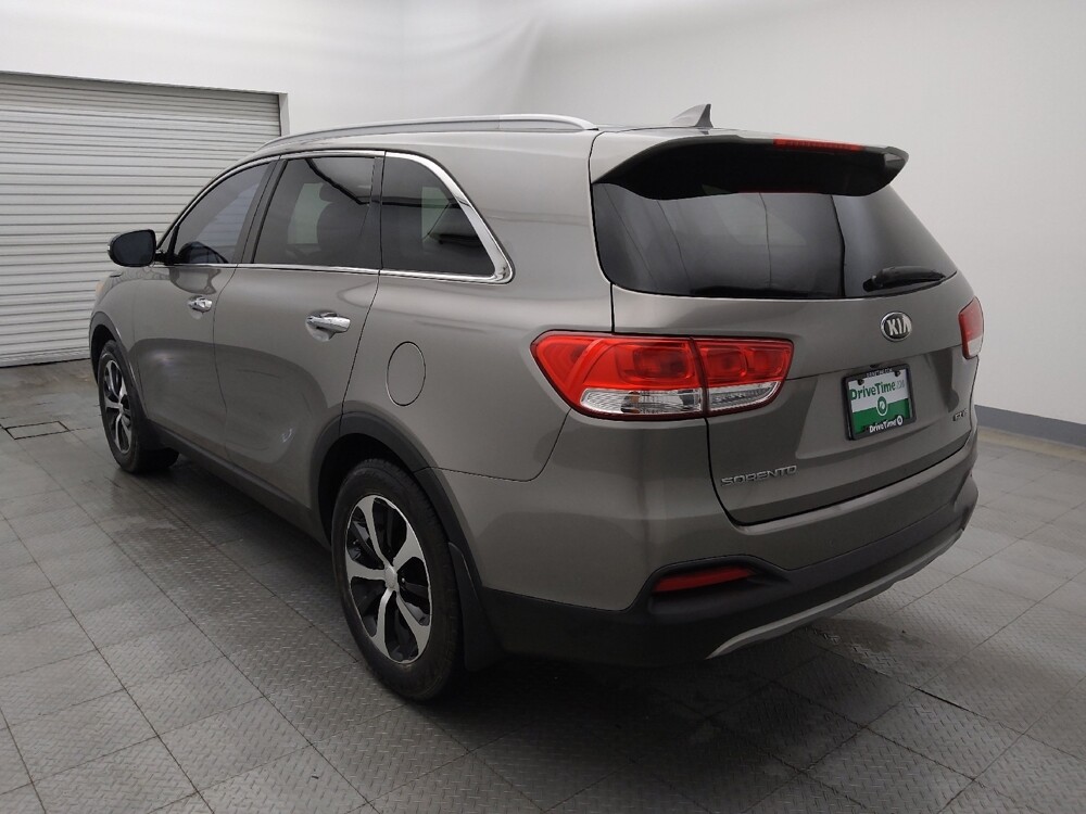 2018 Kia Sorento in Houston, TX 77060 - 18088998 5