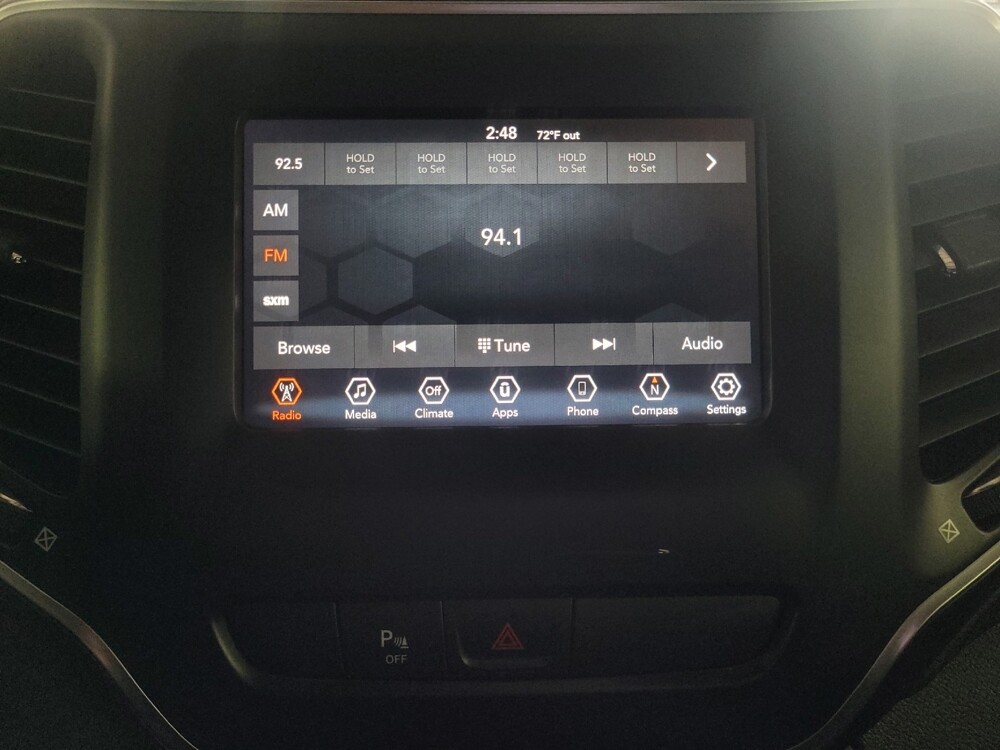 2020 Jeep Cherokee in Chattanooga, TN 37421 - 18089000 25