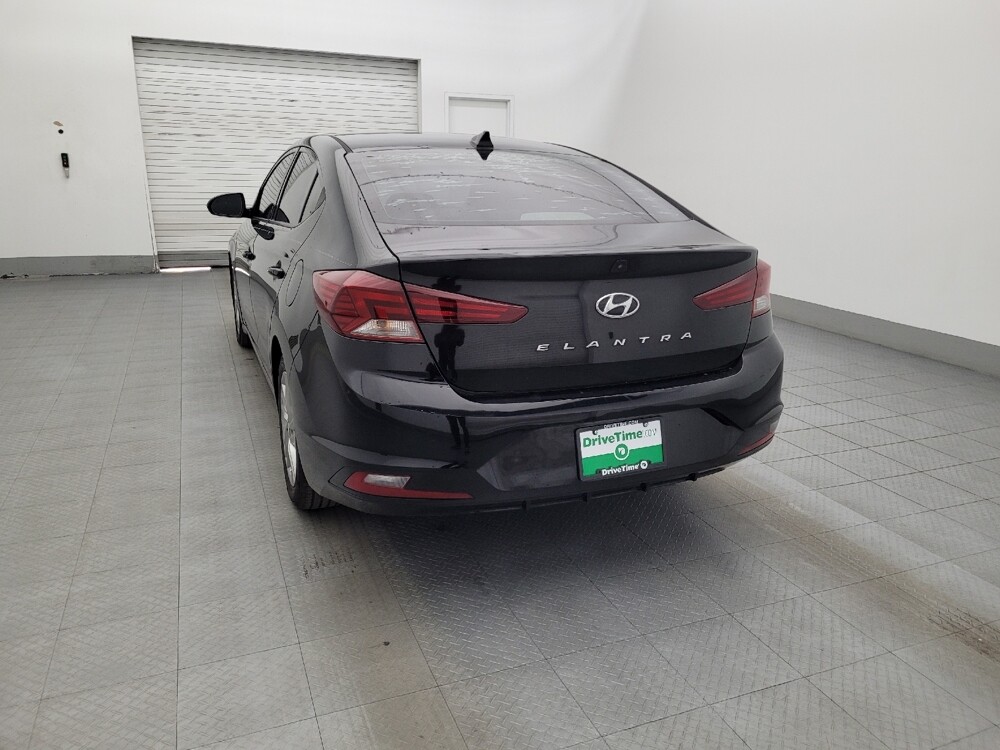 2019 Hyundai Elantra in Bradenton, FL 34207 - 18089005 6
