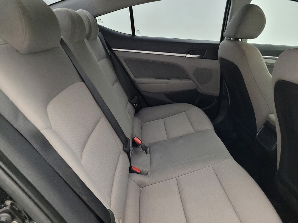 2019 Hyundai Elantra in Bradenton, FL 34207 - 18089005 19