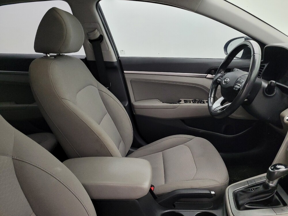 2019 Hyundai Elantra in Bradenton, FL 34207 - 18089005 21