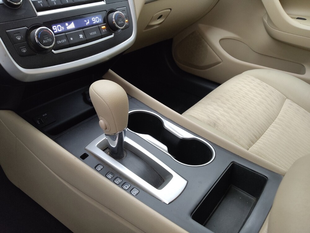 2016 Nissan Altima in Wichita, KS 67207 - 18089007 26