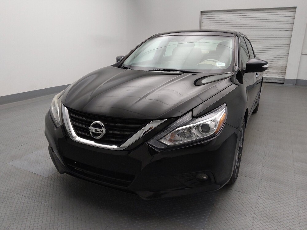 2016 Nissan Altima in Wichita, KS 67207 - 18089007 15
