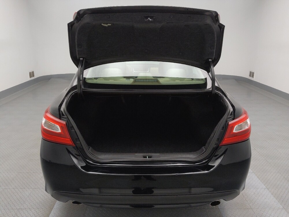 2016 Nissan Altima in Wichita, KS 67207 - 18089007 29