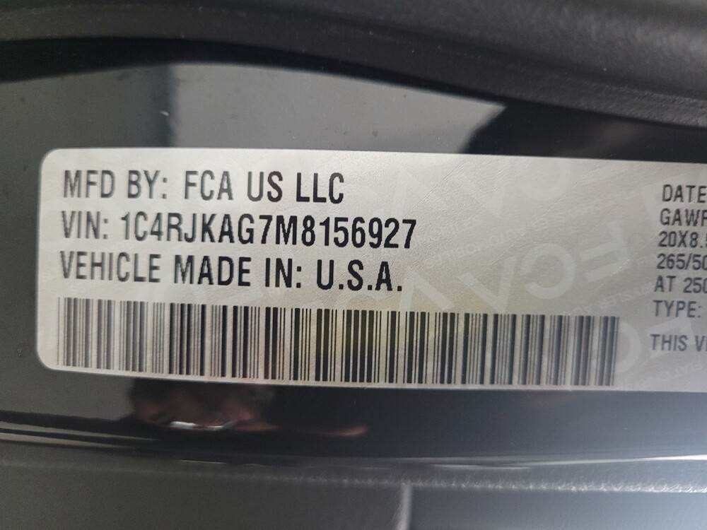 2021 Jeep Grand Cherokee L in Eastpointe, MI 48021 - 18089011 33