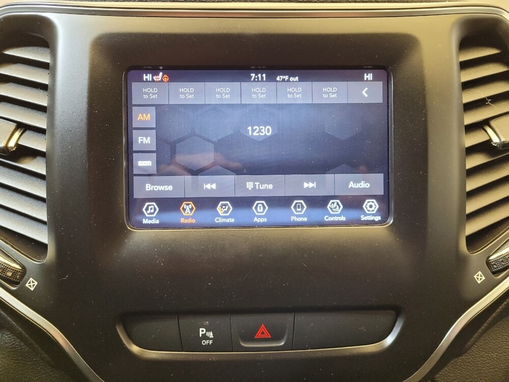 2020 Jeep Cherokee in Toledo, OH 43617 - 18089016 25