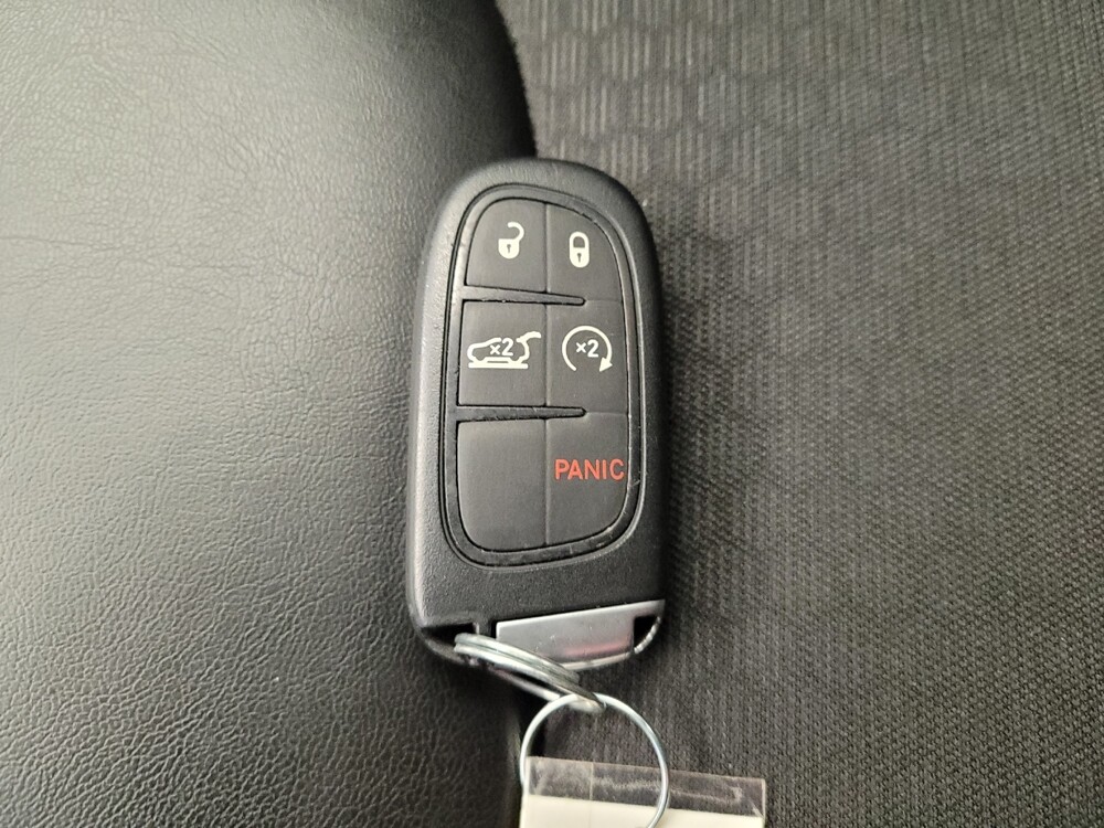 2020 Jeep Cherokee in Toledo, OH 43617 - 18089016 32