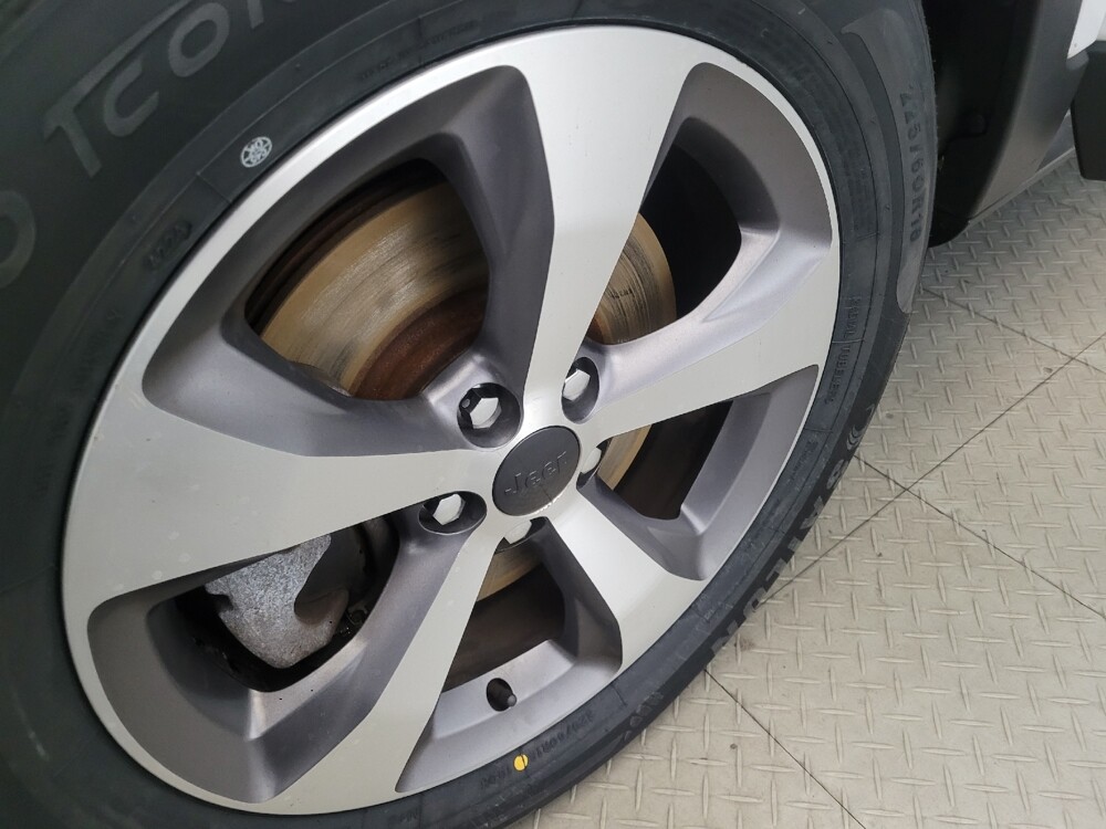 2020 Jeep Cherokee in Richmond, VA 23235 - 18089017 31