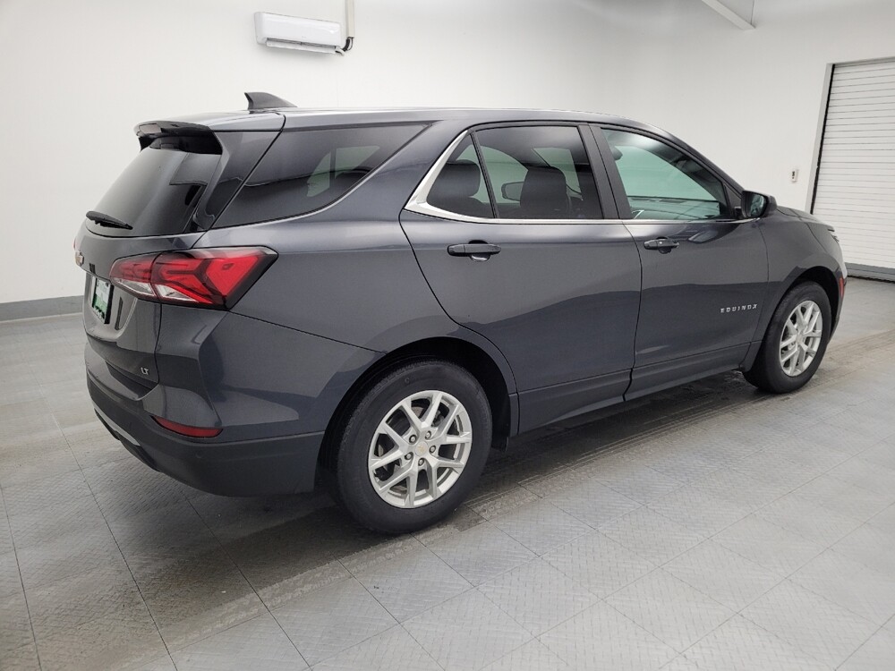 2022 Chevrolet Equinox in Cincinnati, OH 45255 - 18089020 10