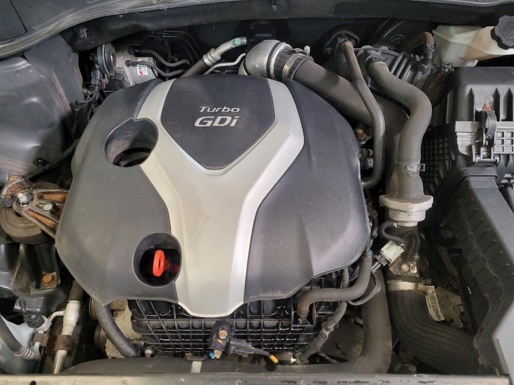 2015 Hyundai Santa Fe in Toledo, OH 43617 - 18089022 30