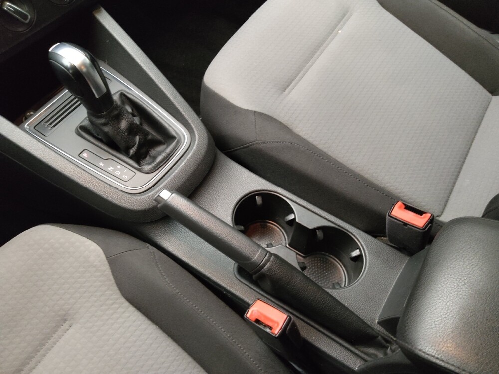 2018 Volkswagen Jetta in Eastpointe, MI 48021 - 18089023 26