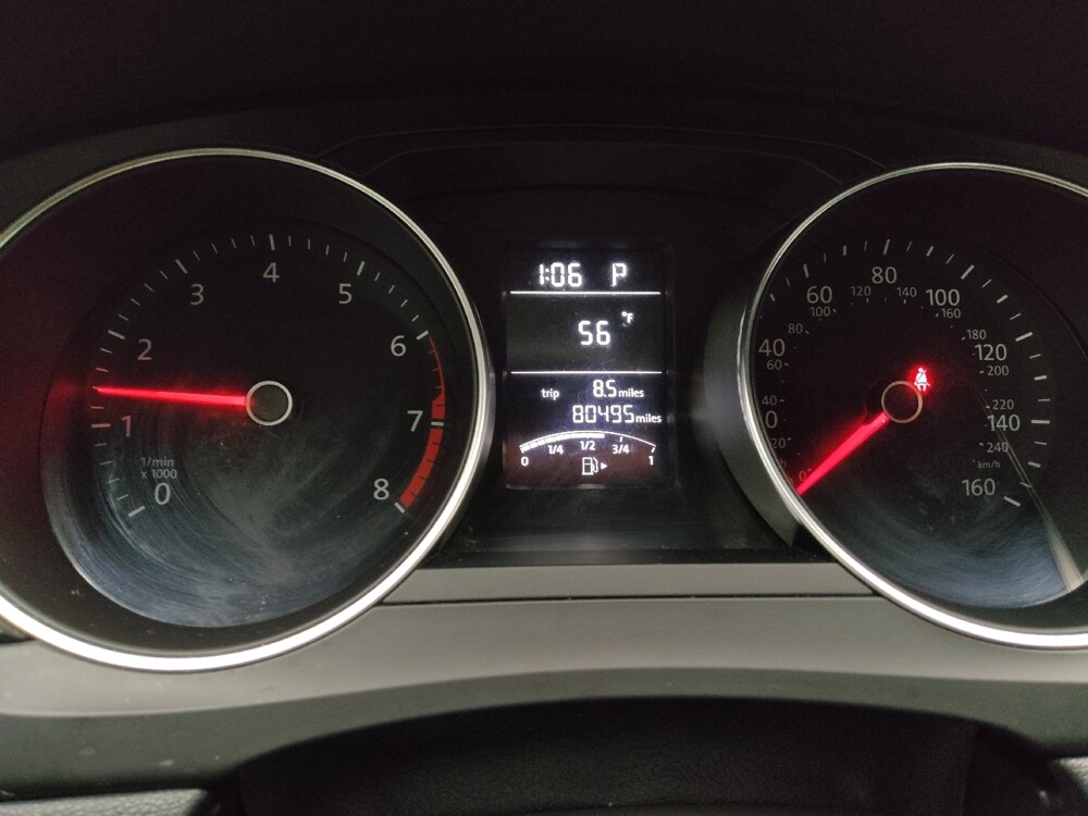 2018 Volkswagen Jetta in Eastpointe, MI 48021 - 18089023 23