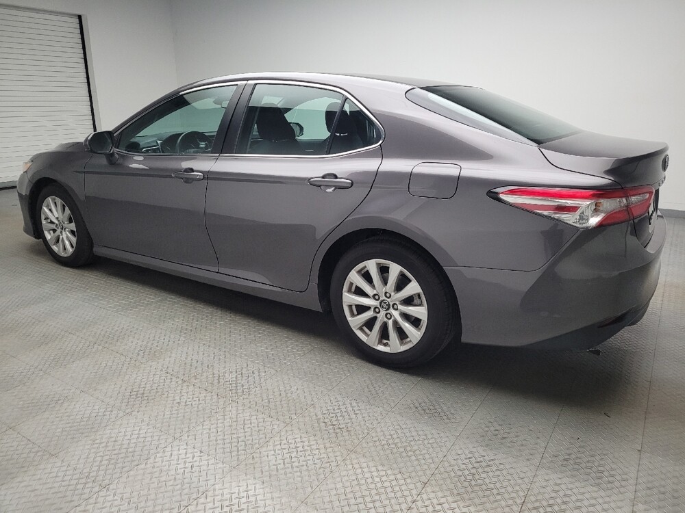 2018 Toyota Camry in Eastpointe, MI 48021 - 18089024 3