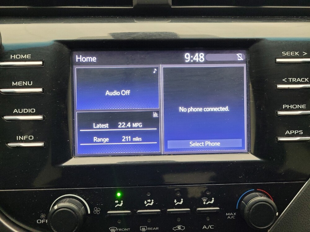 2018 Toyota Camry in Eastpointe, MI 48021 - 18089024 25