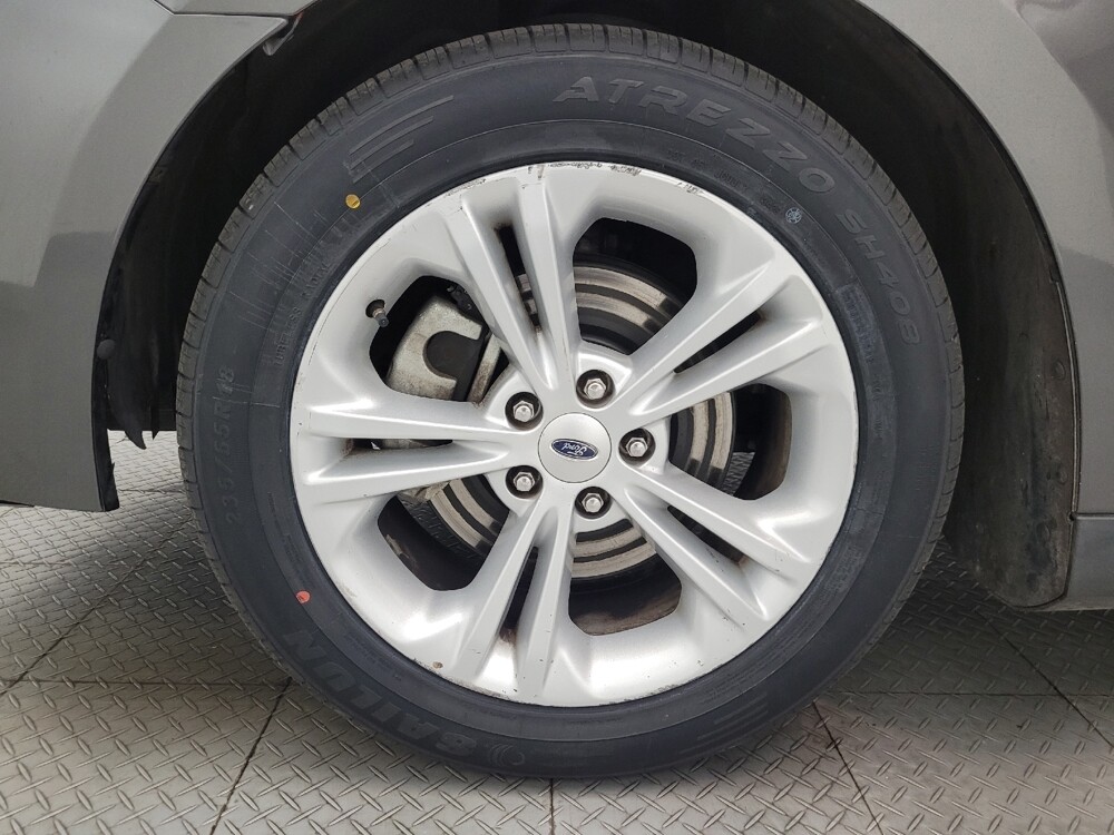 2018 Ford Taurus in Glendale, AZ 85301 - 18089038 31