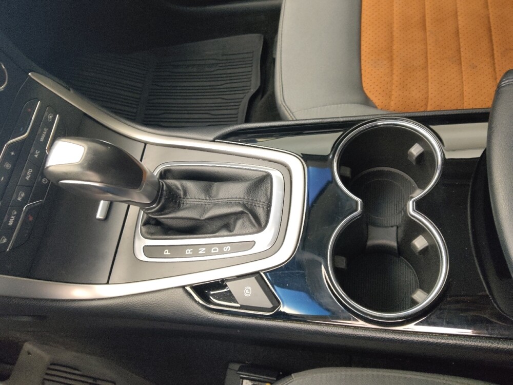 2018 Ford Edge in St. Louis, MO 63125 - 18089042 26