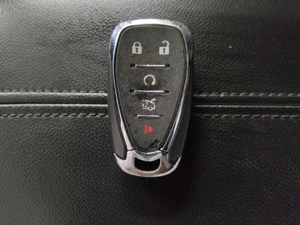 2020 Chevrolet Malibu in Athens, GA 30606 - 18089060 32