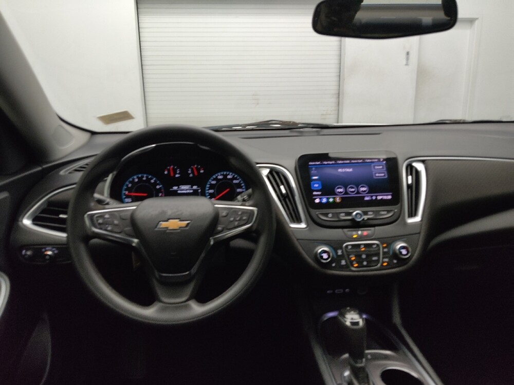 2020 Chevrolet Malibu in Athens, GA 30606 - 18089060 22