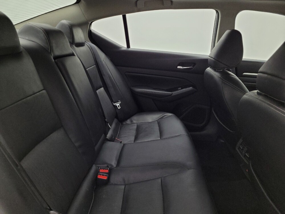 2021 Nissan Altima in Fairfield, OH 45014 - 18089061 19