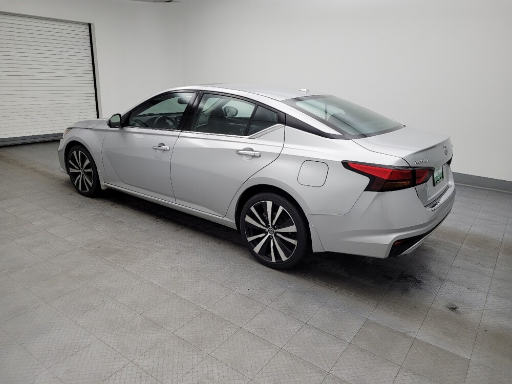 2021 Nissan Altima in Fairfield, OH 45014 - 18089061 3