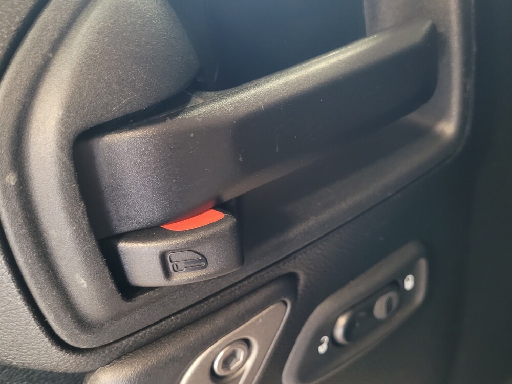 2018 Jeep Wrangler in Ocala, FL 34471 - 18089072 27