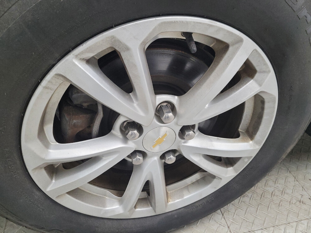 2017 Chevrolet Equinox in St. Louis, MO 63136 - 18089075 31