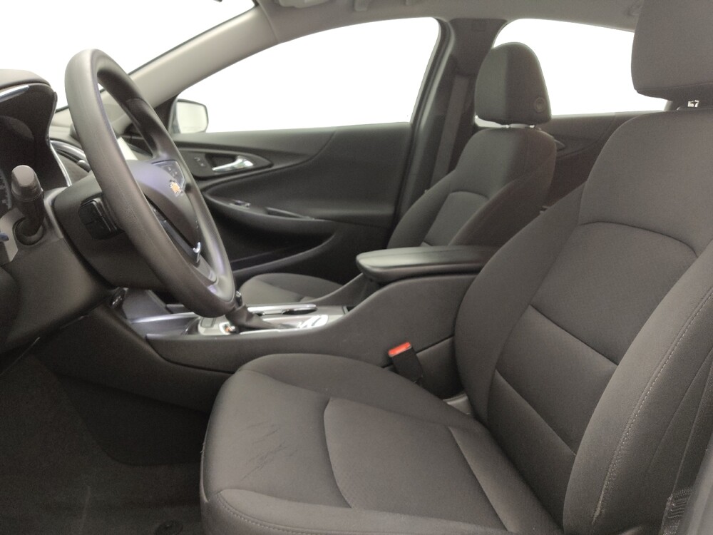 2021 Chevrolet Malibu in Lakewood, CO 80215 - 18089078 17