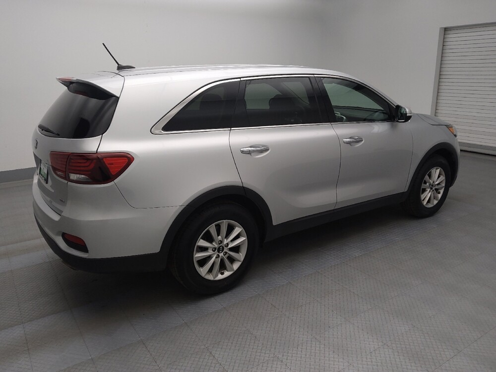 2019 Kia Sorento in Lakewood, CO 80215 - 18089080 10