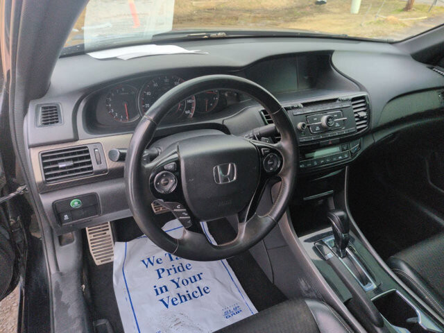 2017 Honda Accord in North Little Rock, AR 72117-1620 - 18089090 6