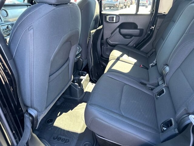 2022 Jeep Gladiator in Bedford, OH 44146 - 18089102 18