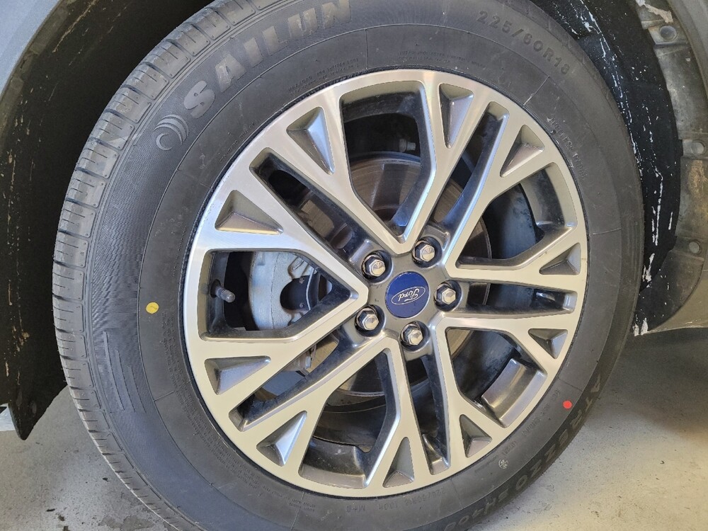 2020 Ford Escape in Downey, CA 90241 - 18089112 31