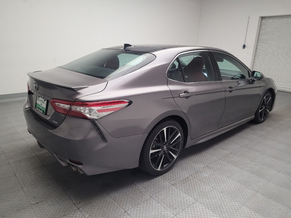 2018 Toyota Camry in Torrance, CA 90504 - 18089116 9