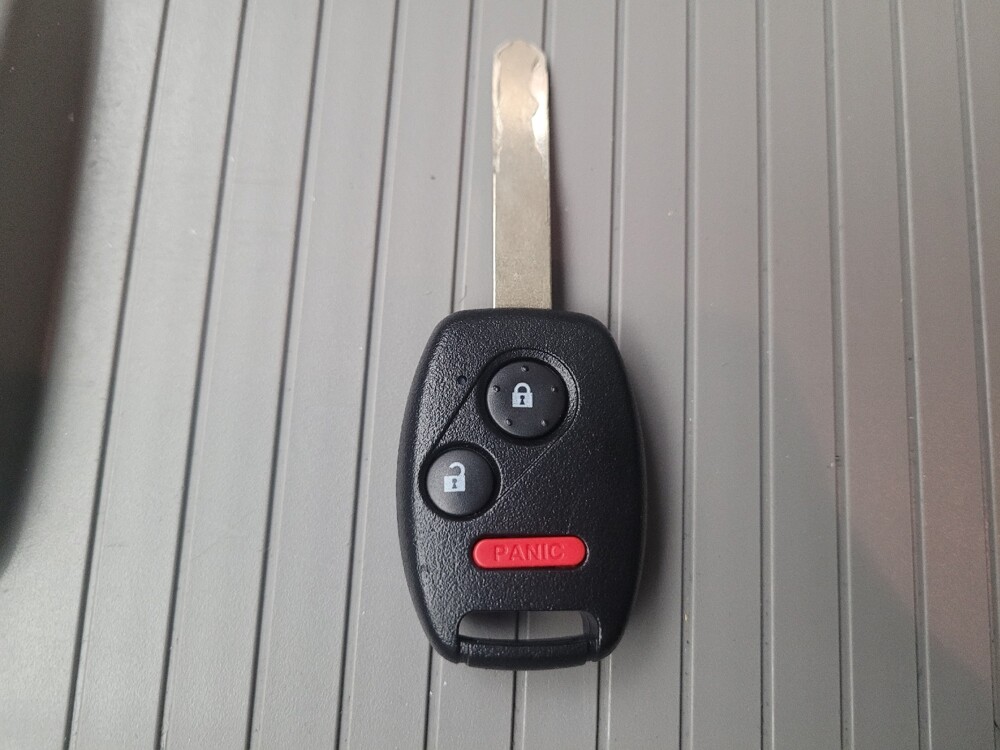 2013 Honda CR-V in Montclair, CA 91763 - 18089117 32